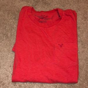 American Eagle red/orange crewneck tee